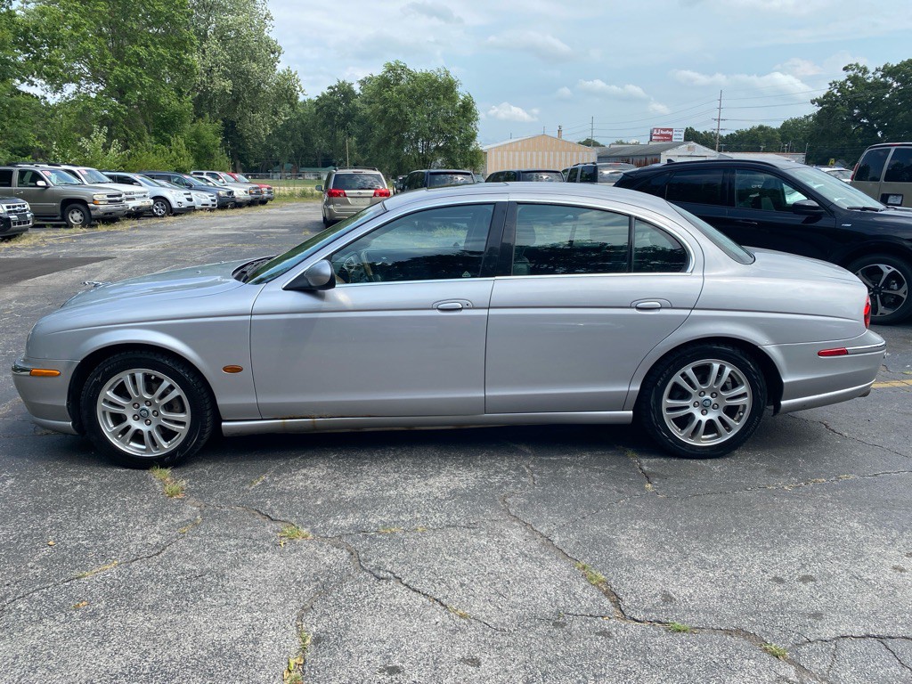 2003 Jaguar S-TYPE Image 2