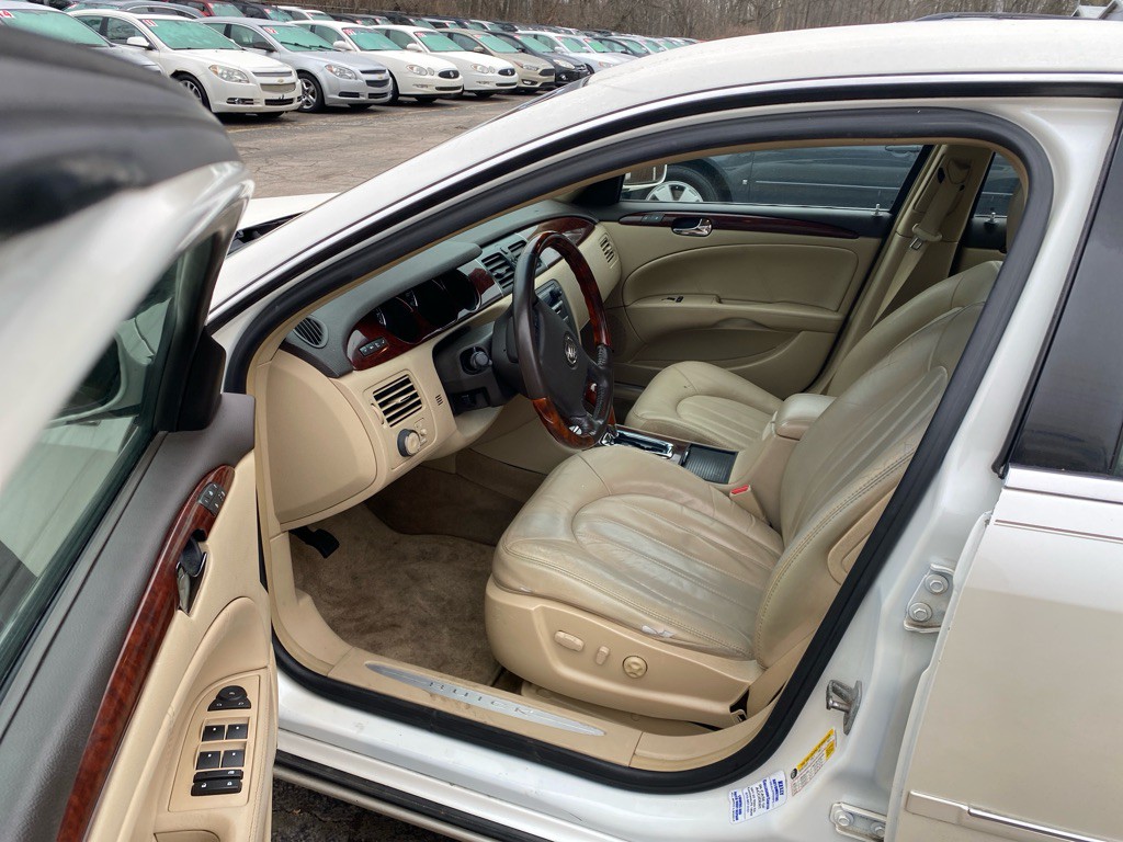 2008 Buick Lucerne Image 7