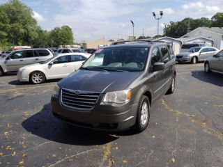 Image for 2010 Chrysler Town & Country Touring ID: 6756755