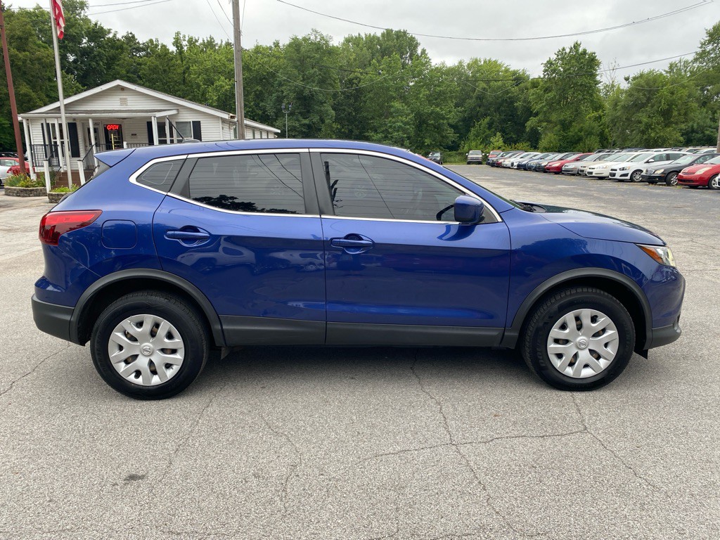 2019 Nissan Rogue Image 4