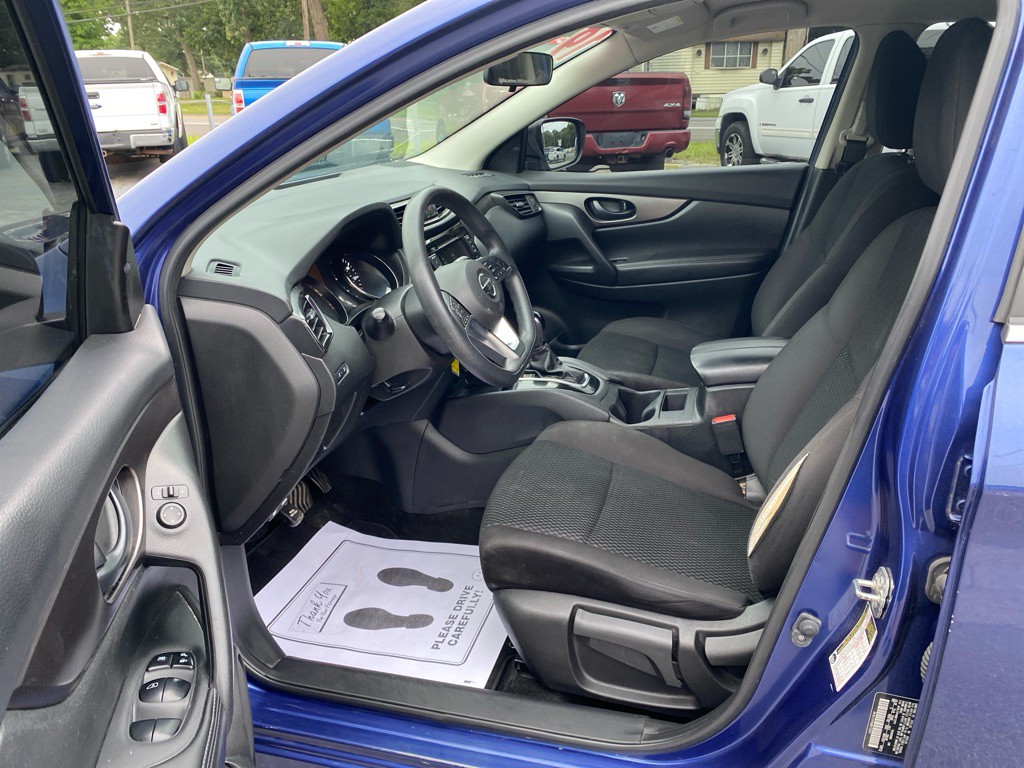 2019 Nissan Rogue Image 8