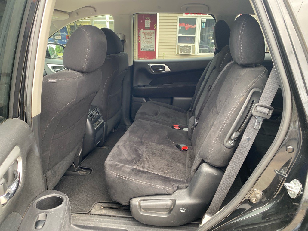 2016 Nissan Pathfinder Image 10