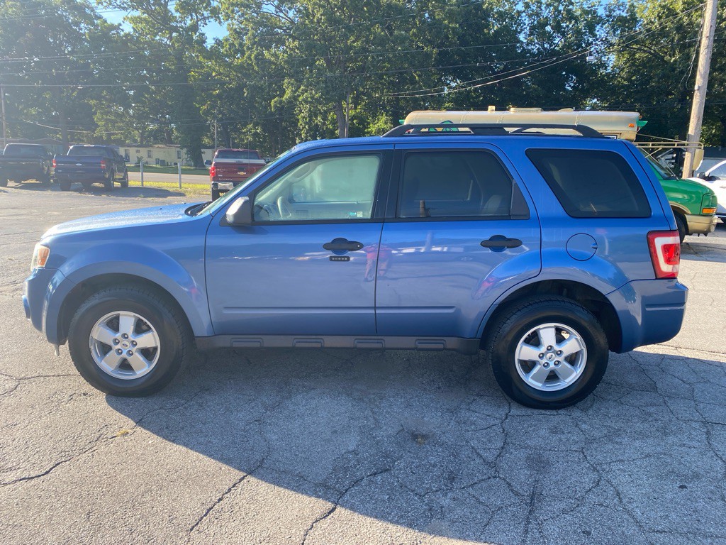 2009 Ford Escape Image 2