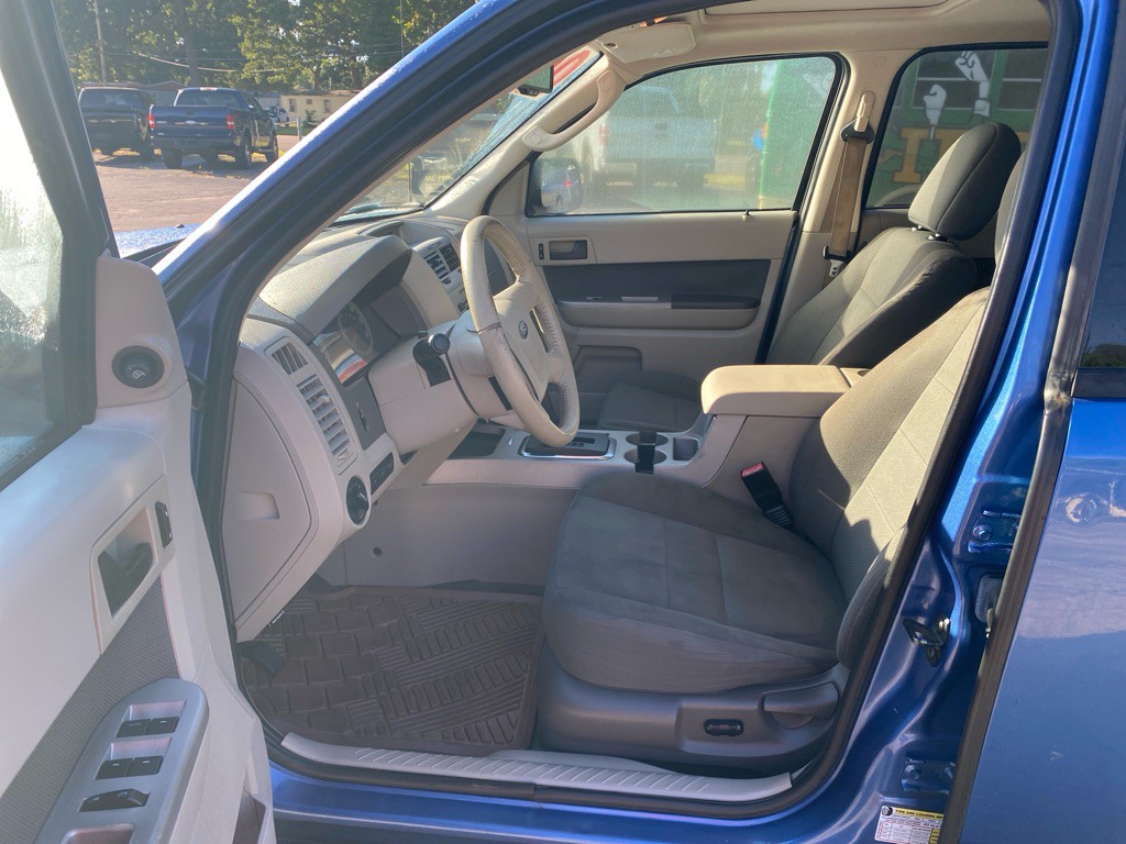 2009 Ford Escape Image 8