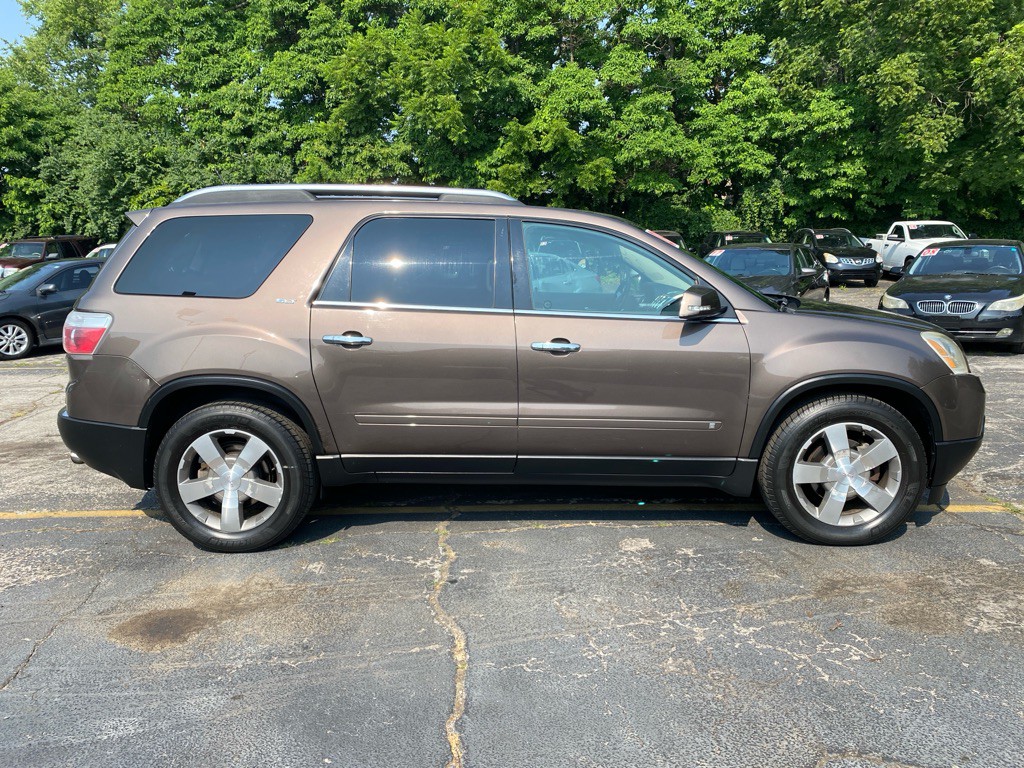 2009 GMC Acadia Image 4
