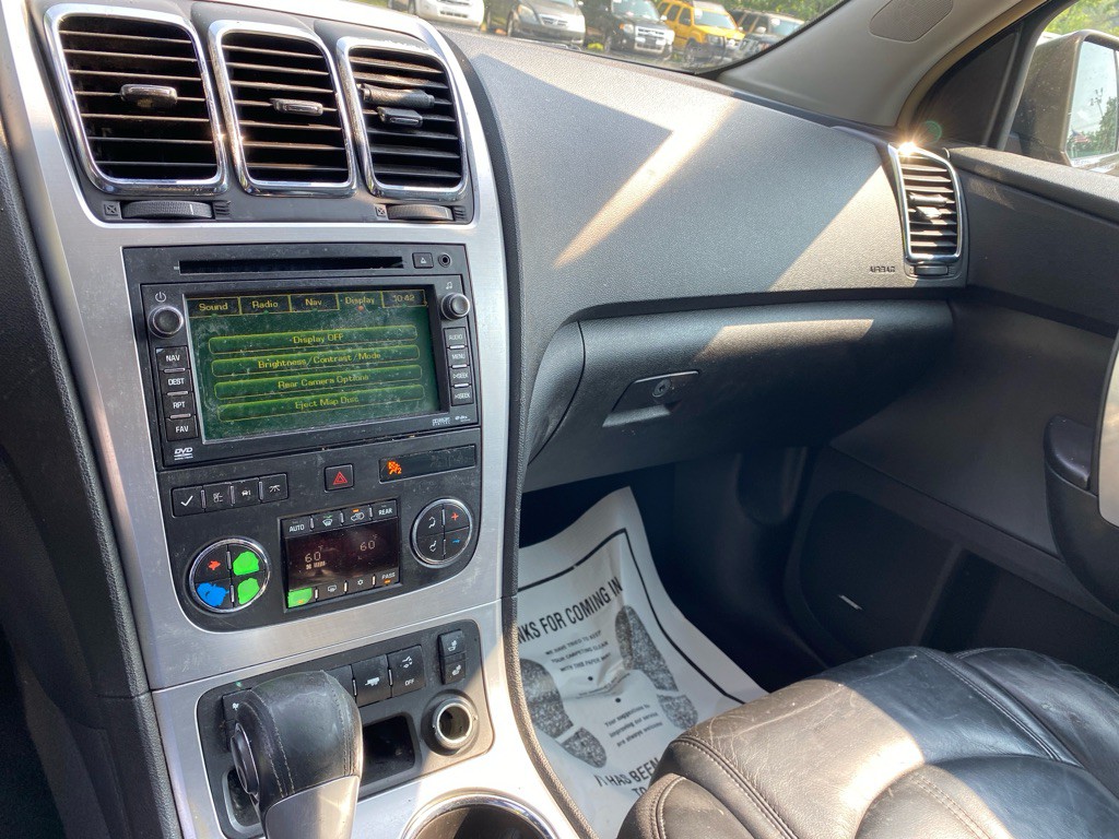 2009 GMC Acadia Image 13