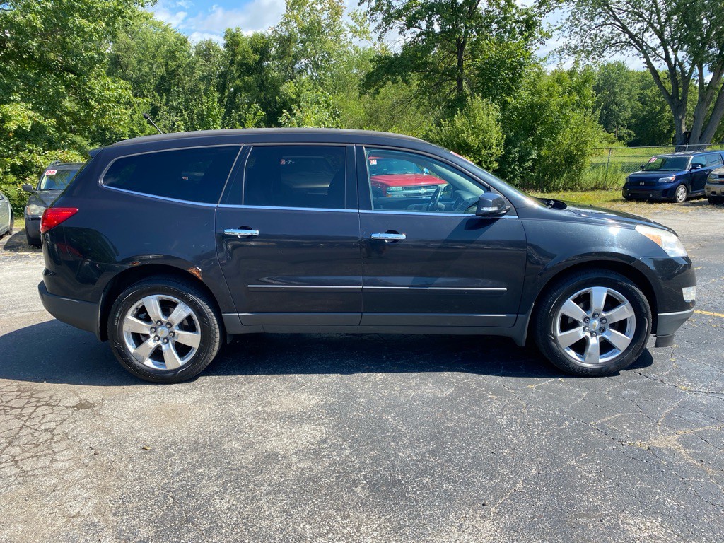 2011 Chevrolet Traverse Image 4