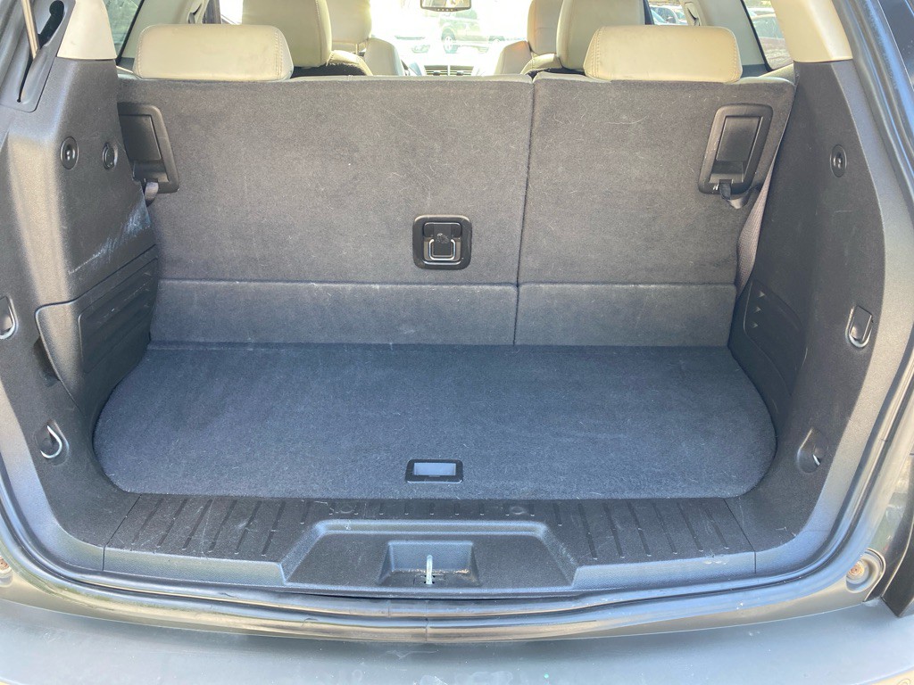 2011 Chevrolet Traverse Image 13
