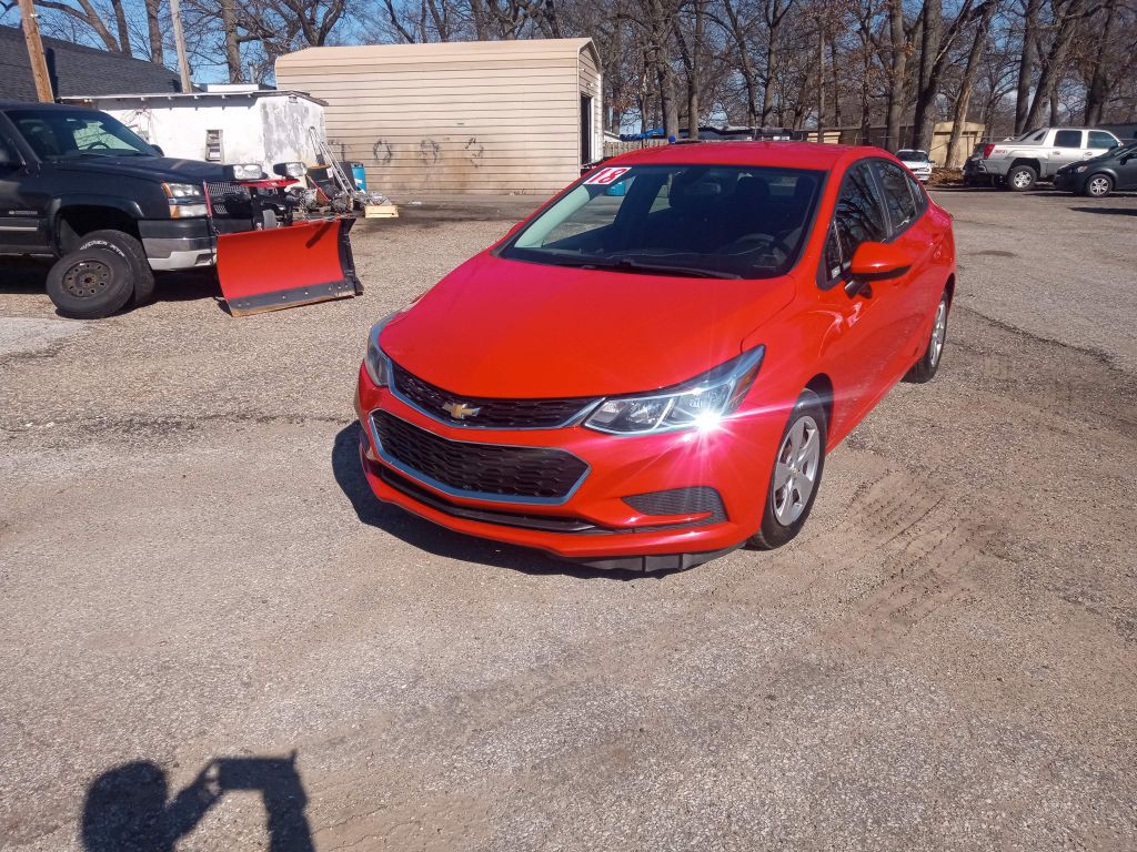 2018 Chevrolet Cruze Image 1