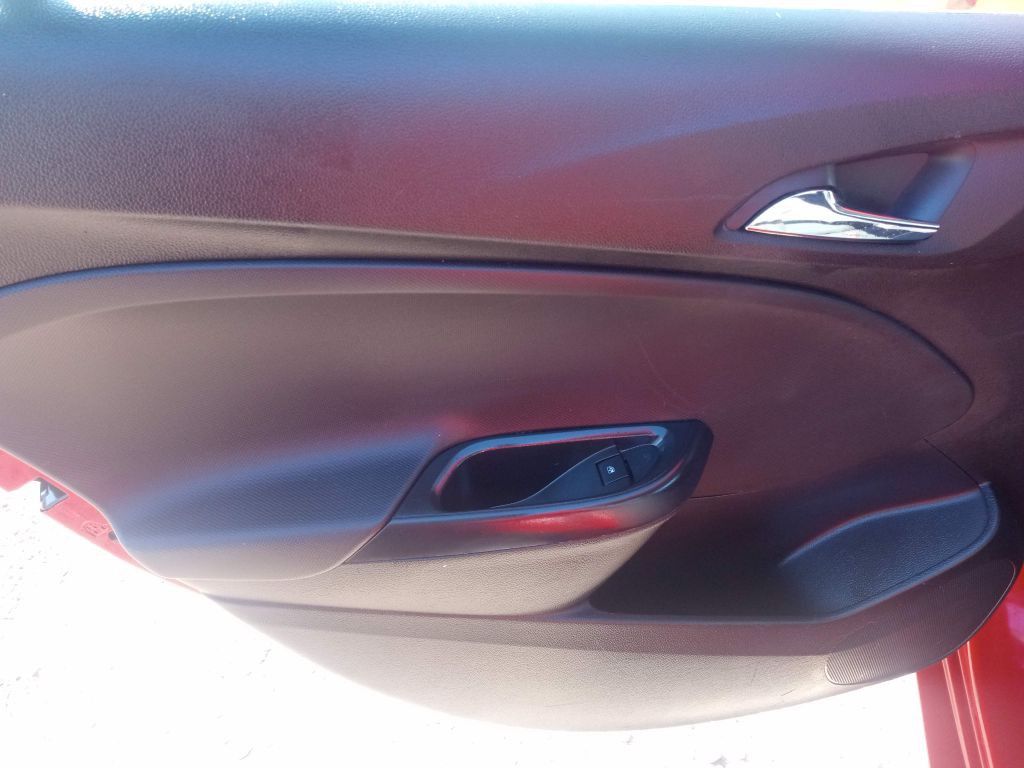 2018 Chevrolet Cruze Image 7