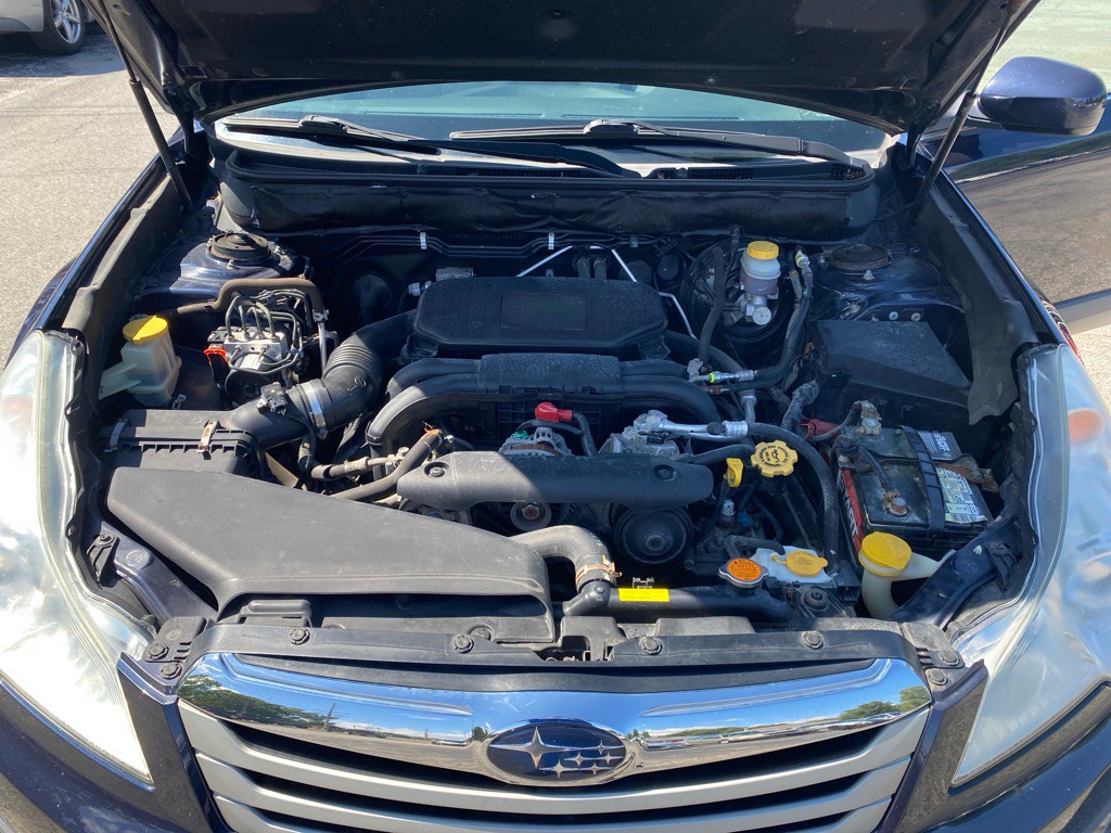 2012 Subaru Outback Image 8