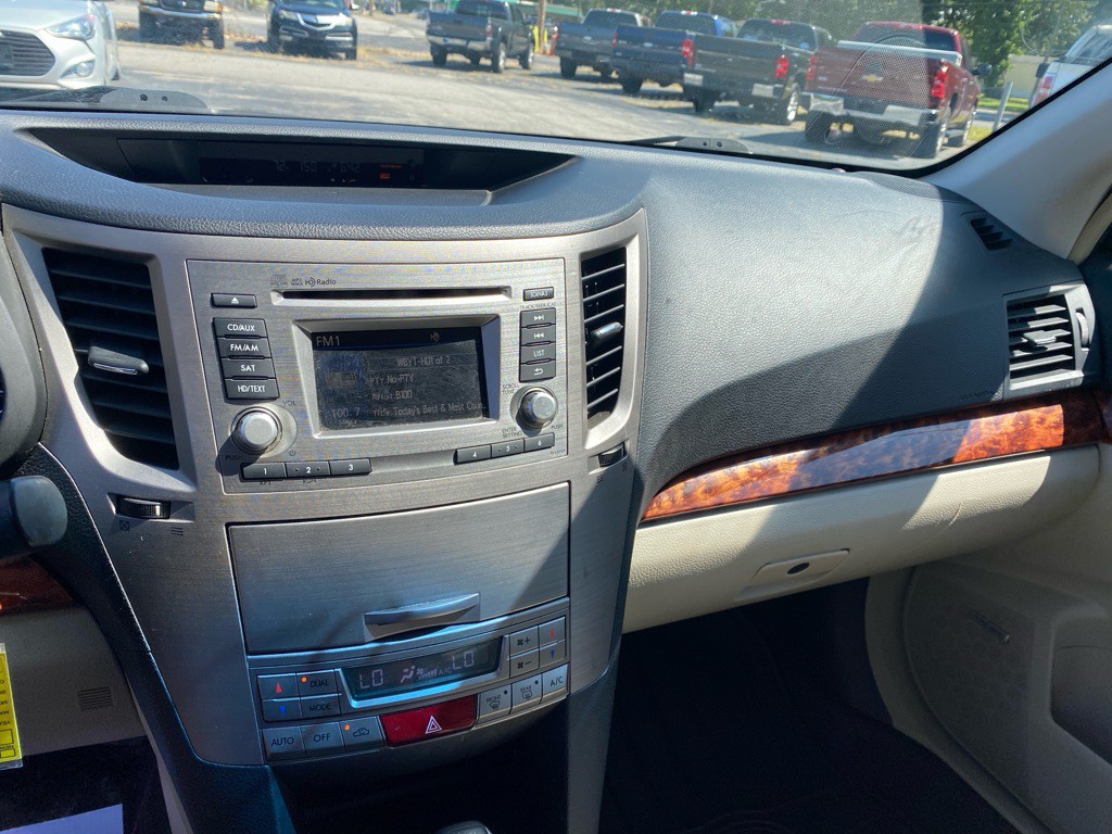 2012 Subaru Outback Image 13