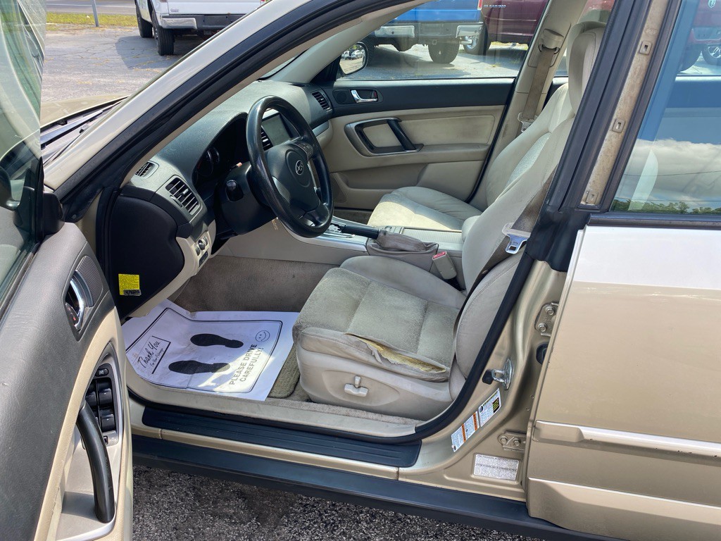 2008 Subaru Outback Image 8