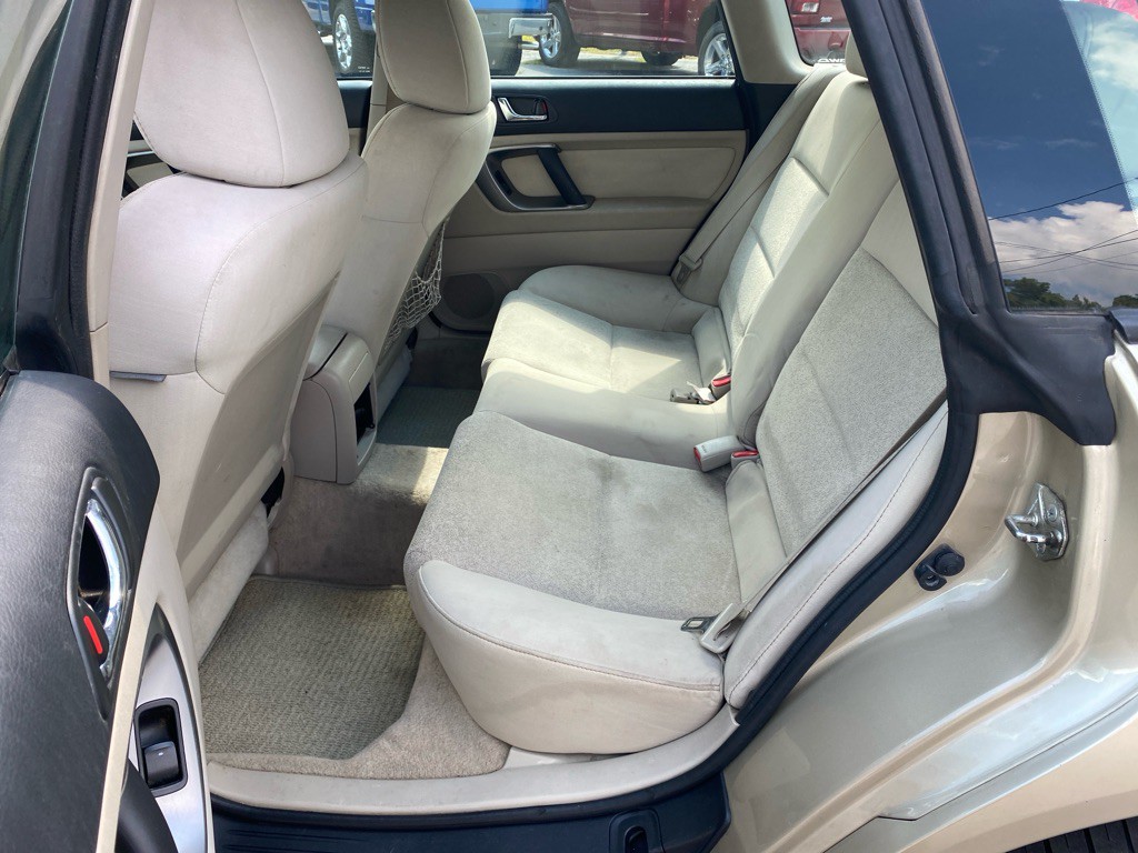 2008 Subaru Outback Image 9