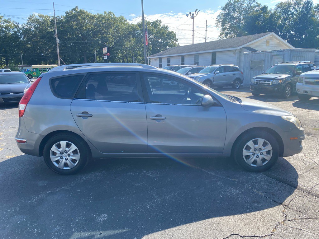 2011 Hyundai Elantra Image 4