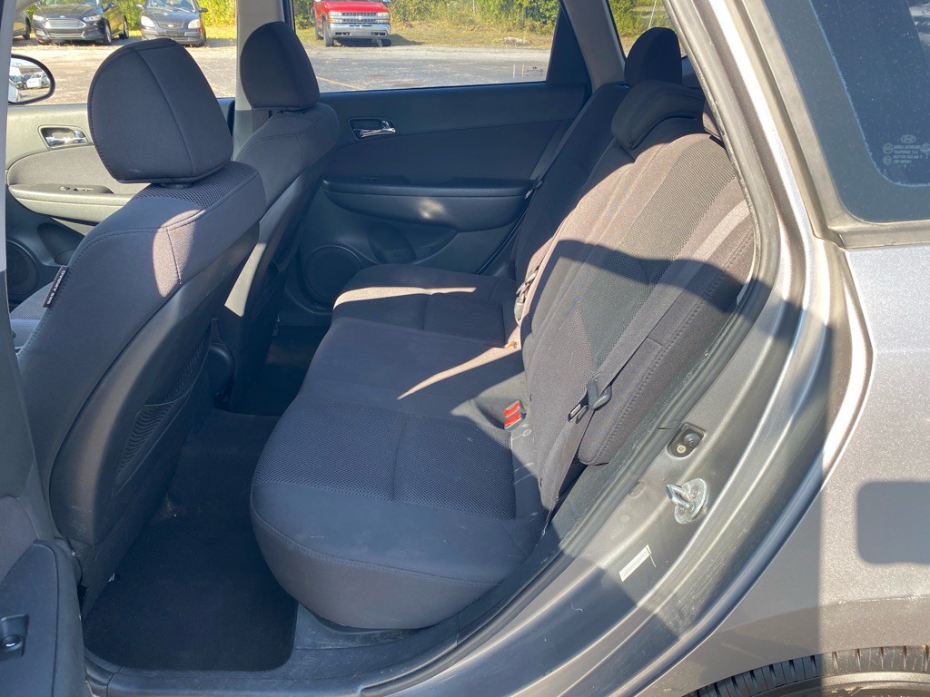 2011 Hyundai Elantra Image 10