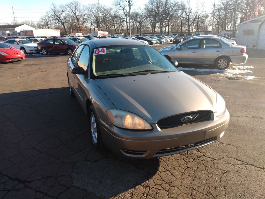 2004 Ford Taurus Image 2