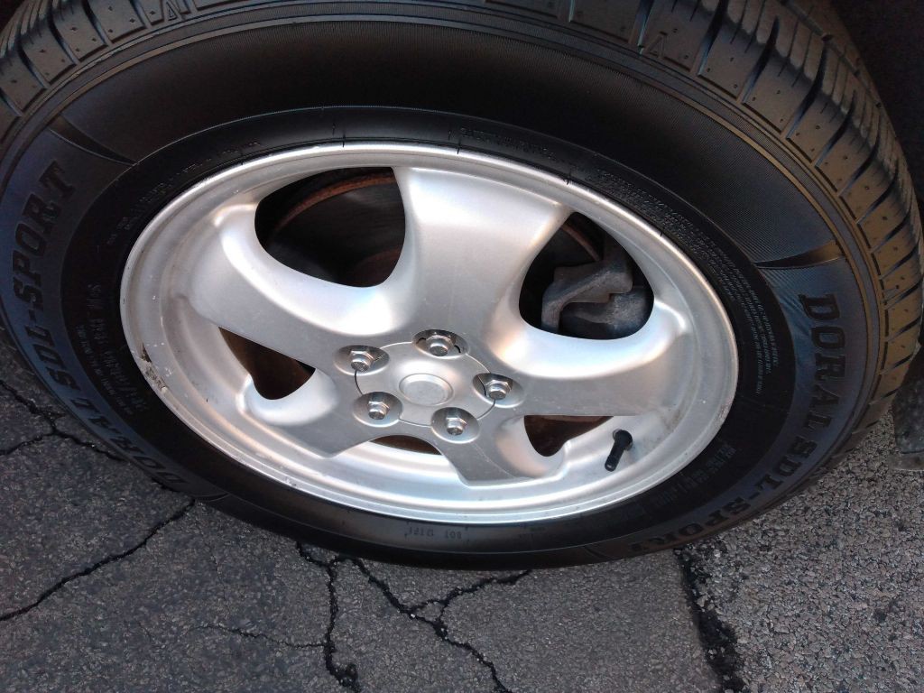 2004 Ford Taurus Image 3