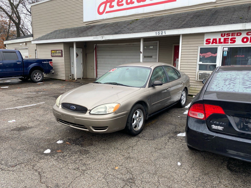 2004 Ford Taurus Image 12