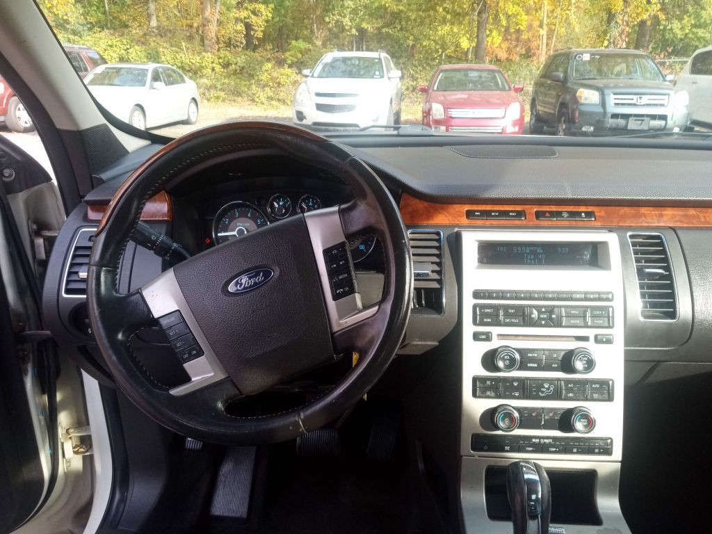 2010 Ford Flex Image 13