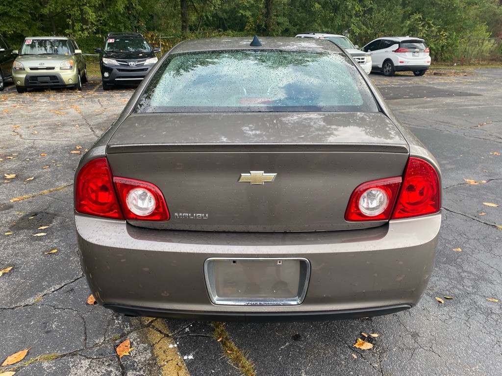 2012 Chevrolet Malibu Image 3