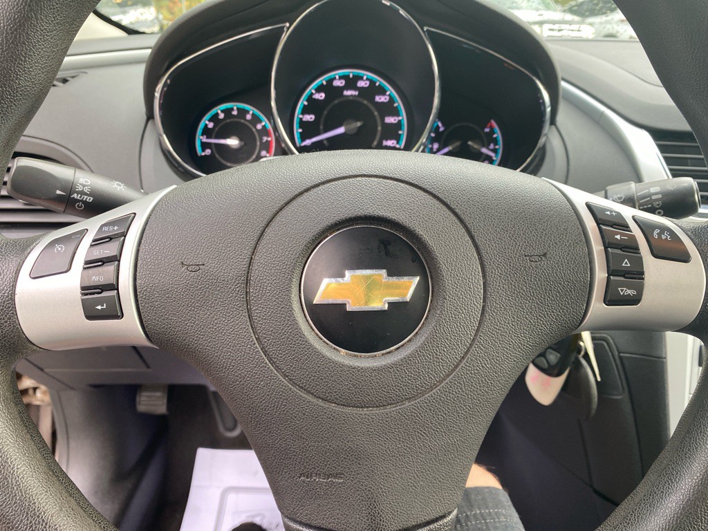 2012 Chevrolet Malibu Image 14