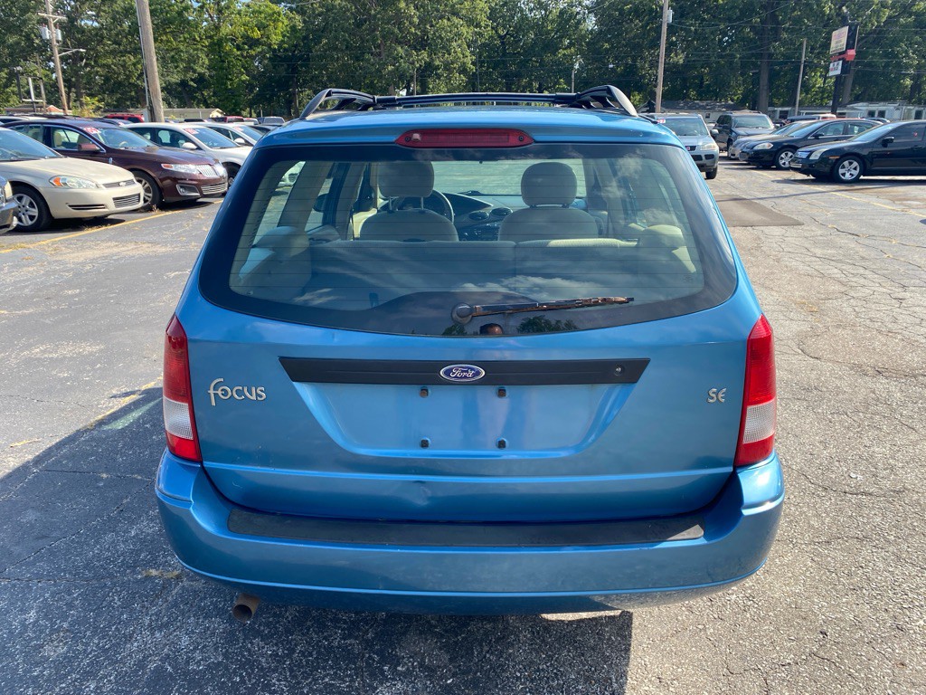 2001 Ford Focus Image 3