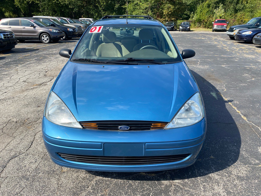 2001 Ford Focus Image 6