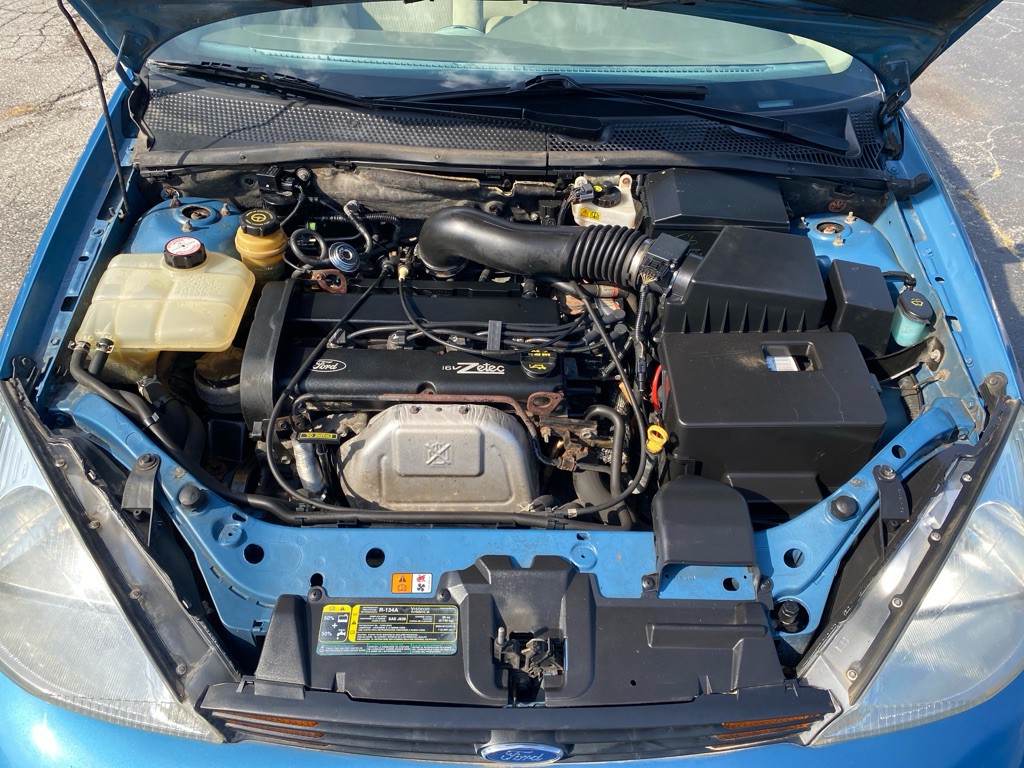 2001 Ford Focus Image 7