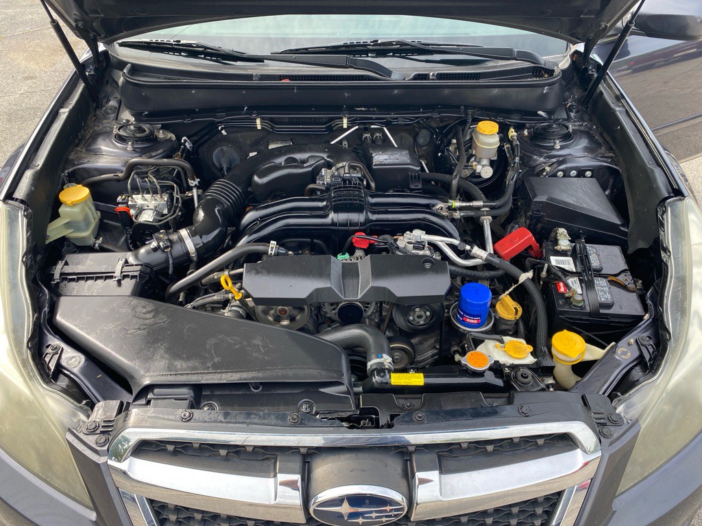 2013 Subaru Legacy Image 7