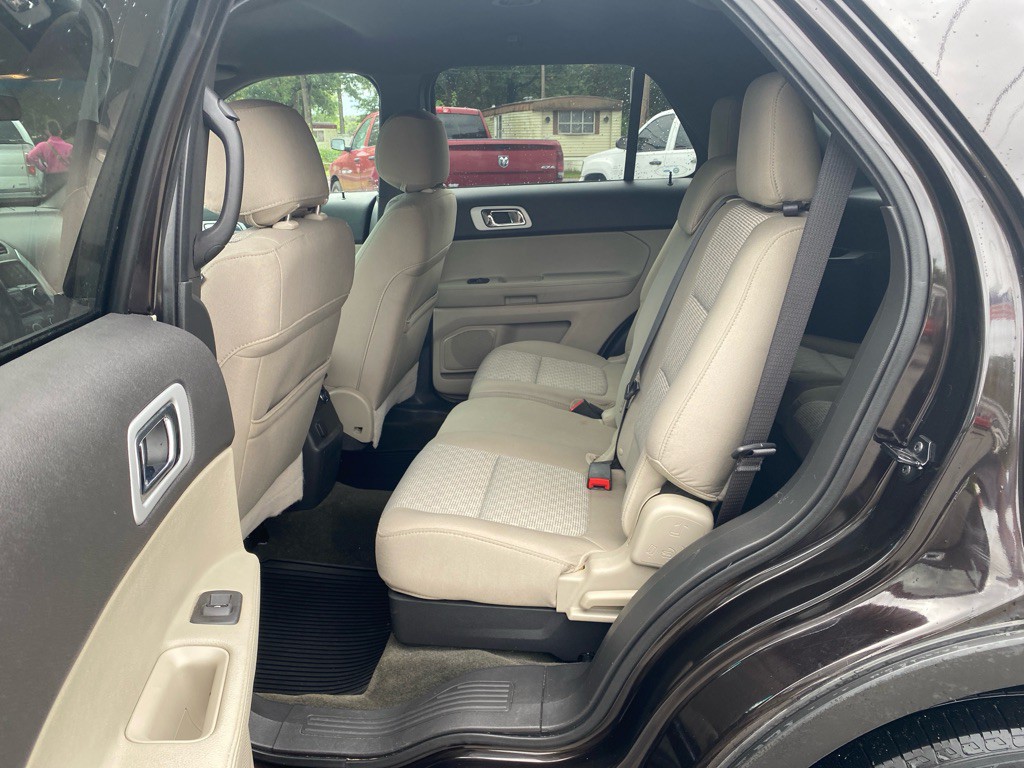 2013 Ford Explorer Image 10