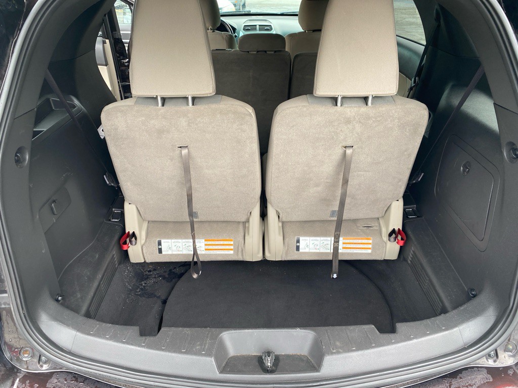 2013 Ford Explorer Image 12