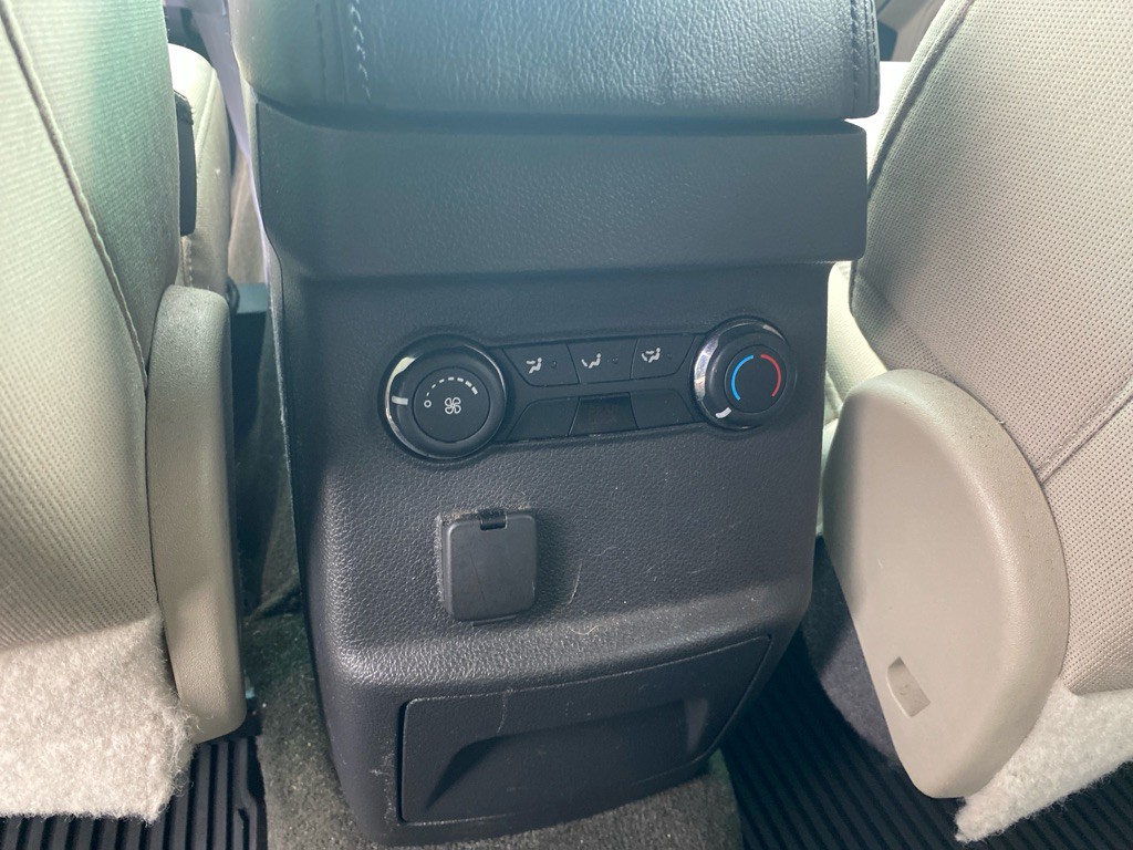 2013 Ford Explorer Image 13