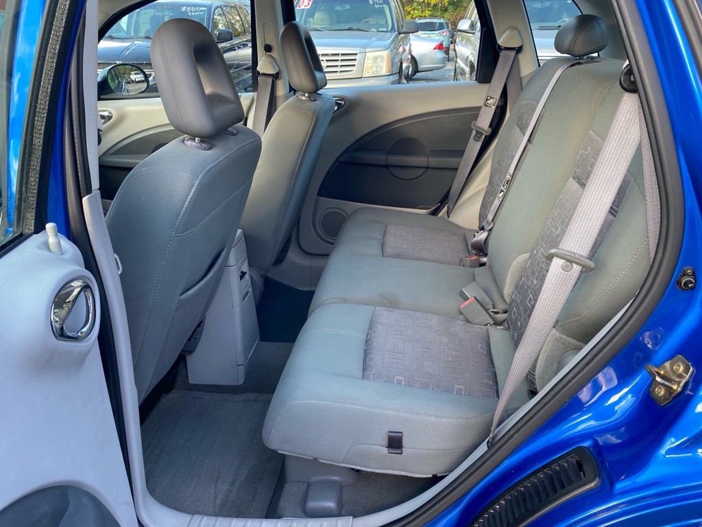 2006 Chrysler PT Cruiser Image 10