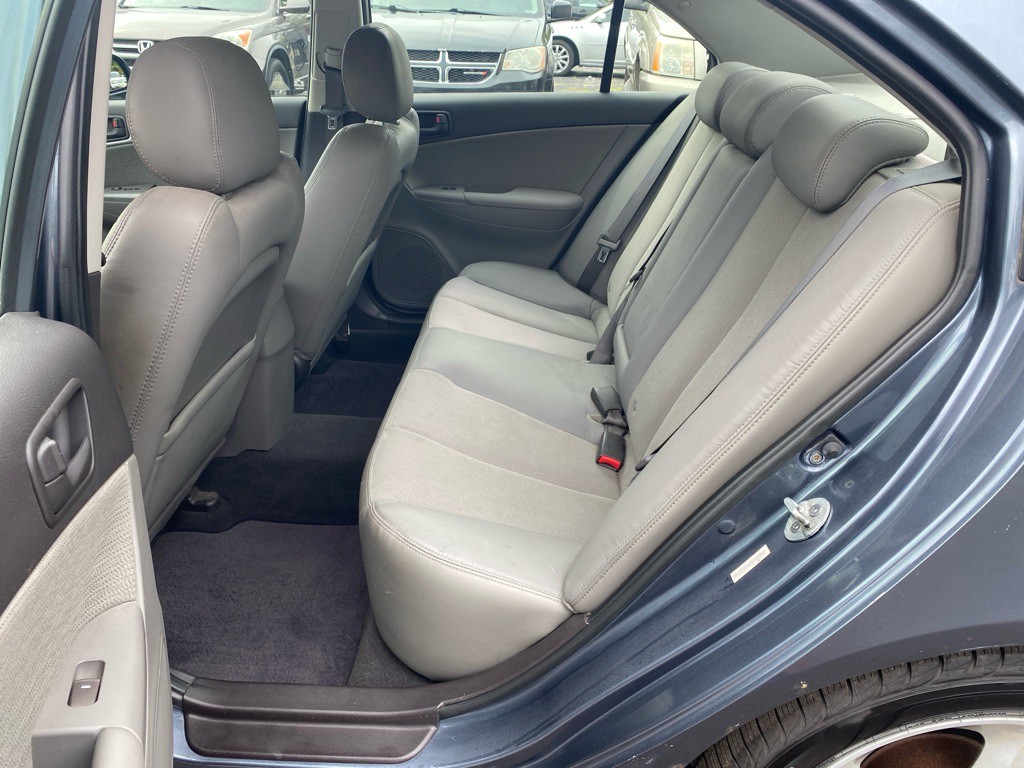 2010 Hyundai Sonata Image 10