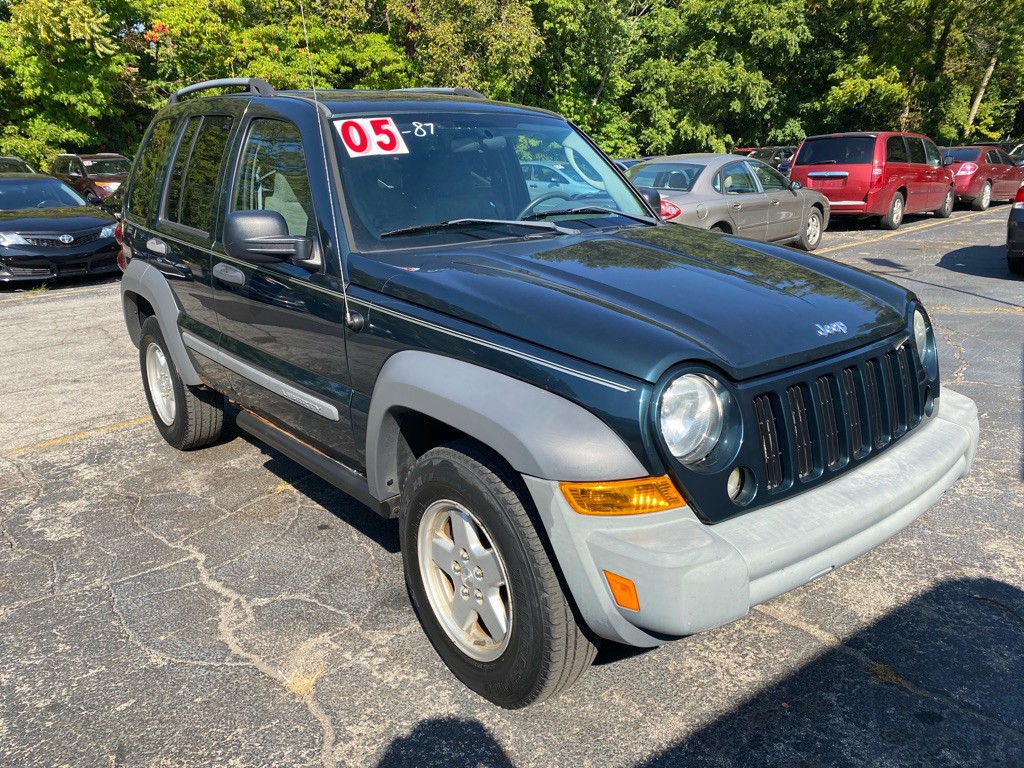 2005 Jeep Liberty Image 5