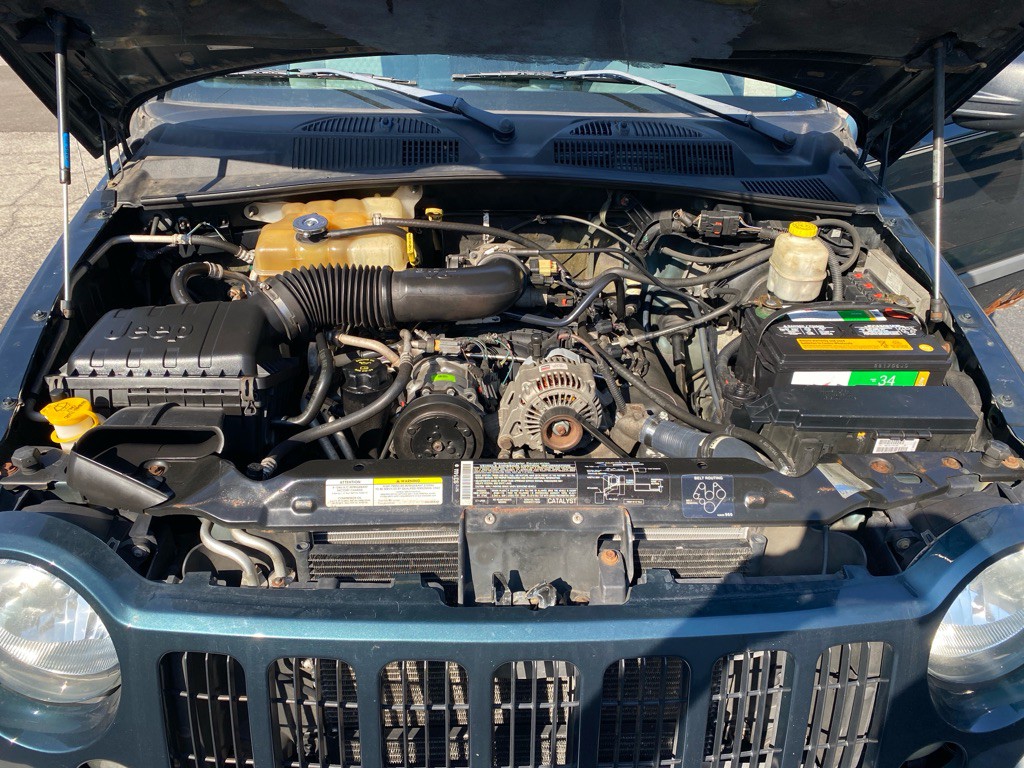 2005 Jeep Liberty Image 7