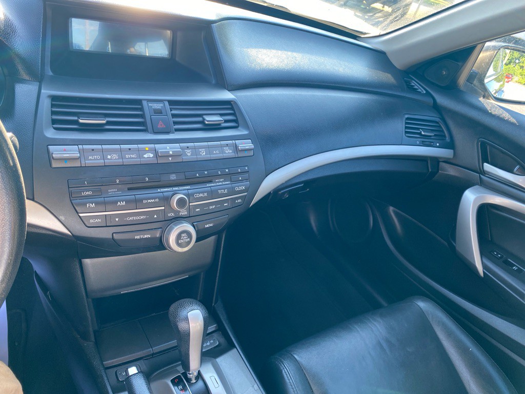 2012 Honda Accord Image 13