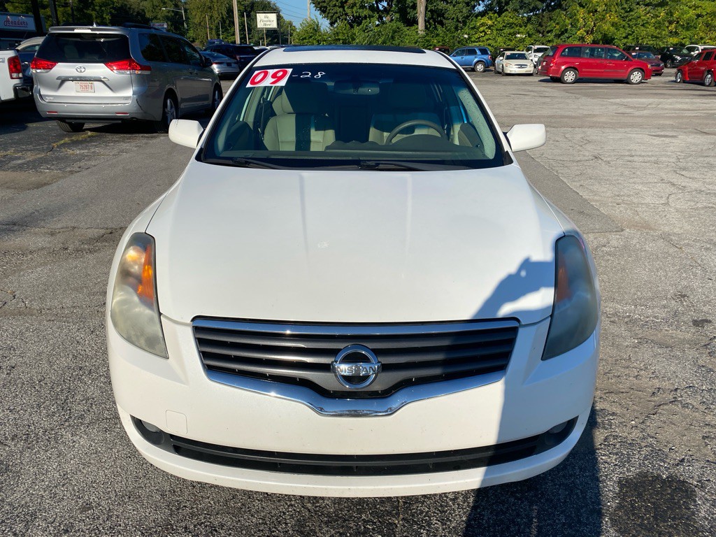 2009 Nissan Altima Image 6