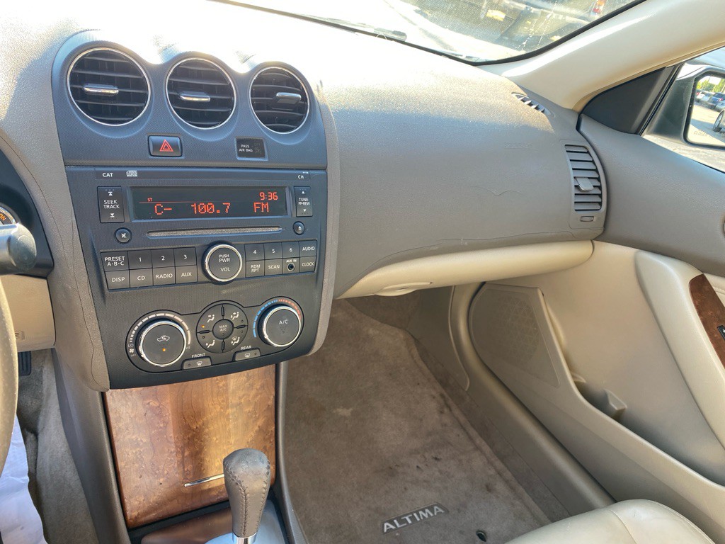 2009 Nissan Altima Image 13