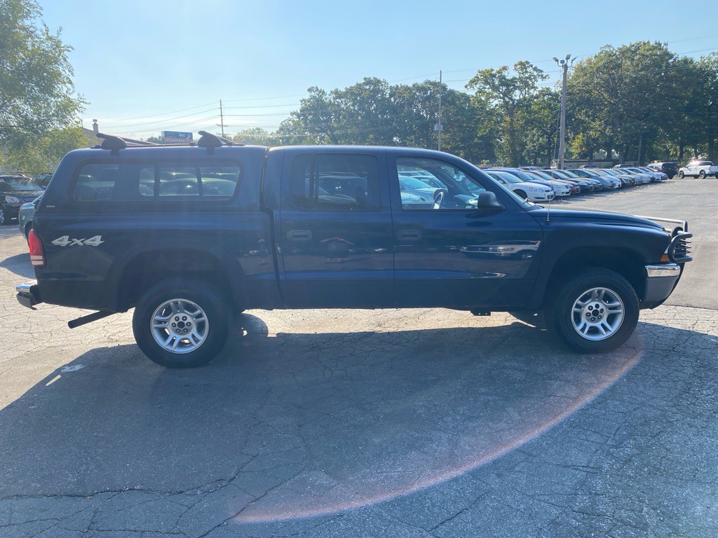2004 Dodge Dakota Image 4