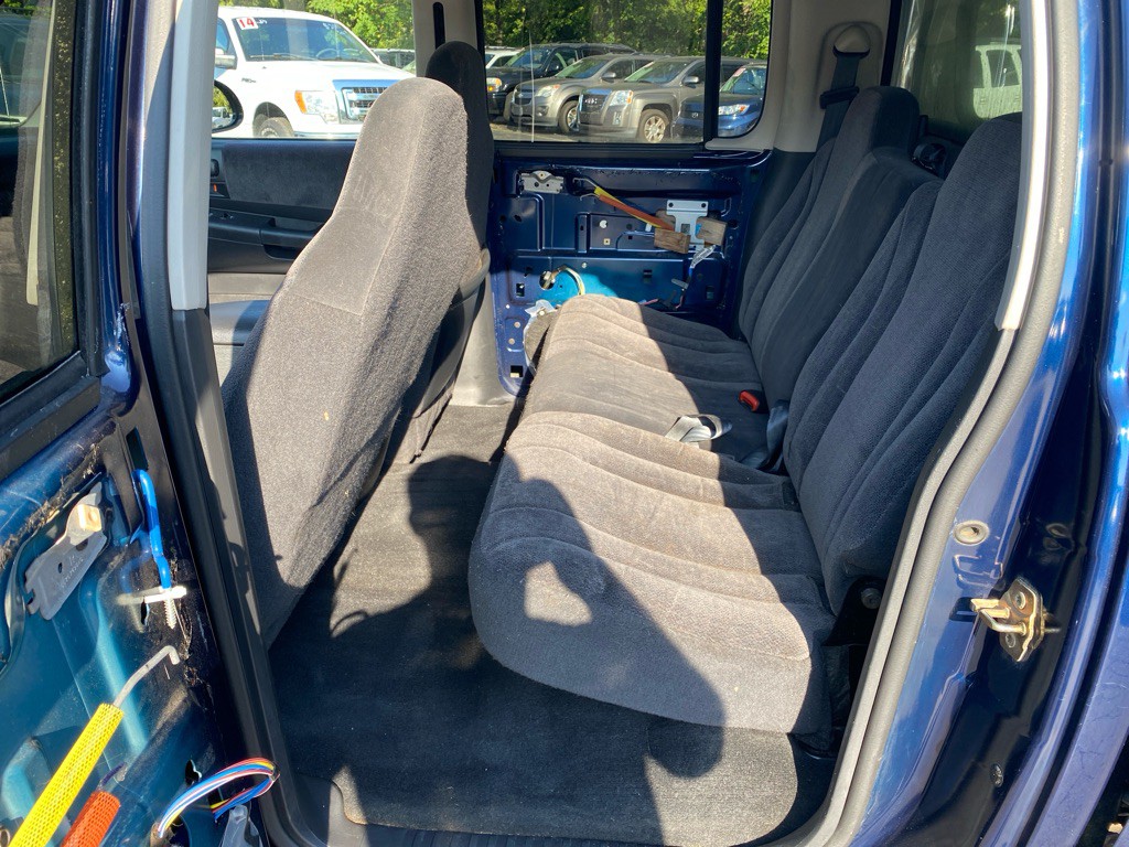 2004 Dodge Dakota Image 9