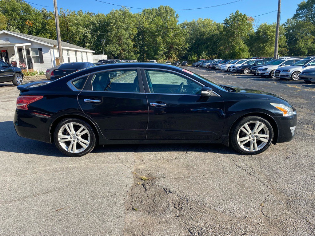 2013 Nissan Altima Image 4