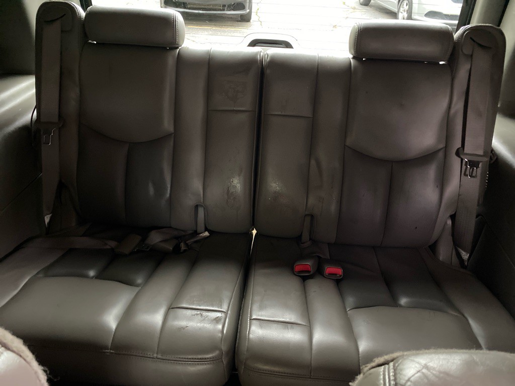 2004 GMC Yukon Image 9