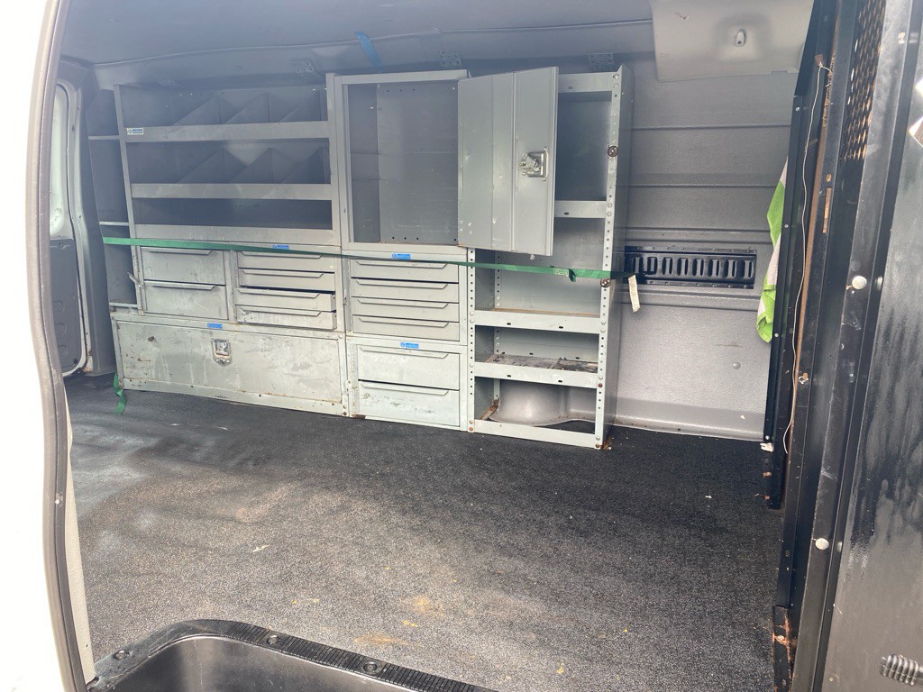 2005 Ford Econoline Image 10