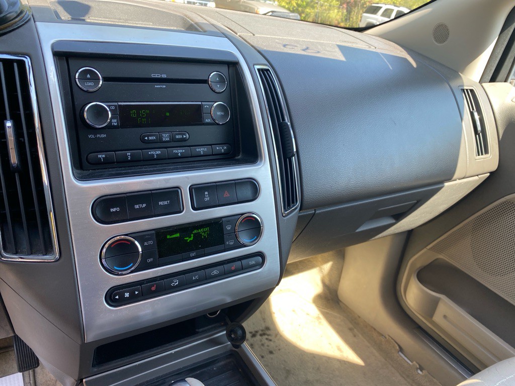 2010 Ford Edge Image 12