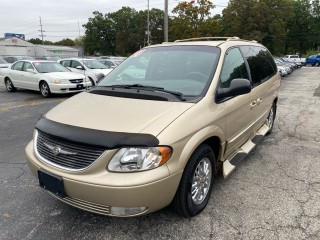 Image for 2001 Chrysler Town & Country Limited ID: 6856132