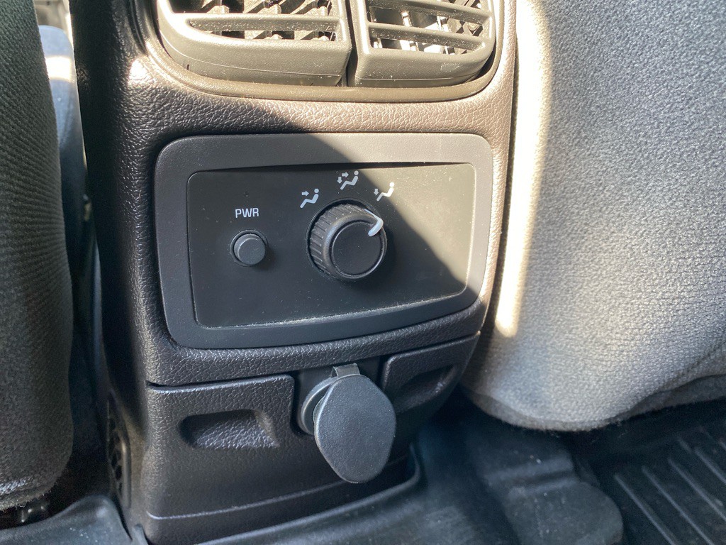 2007 GMC Envoy Image 12