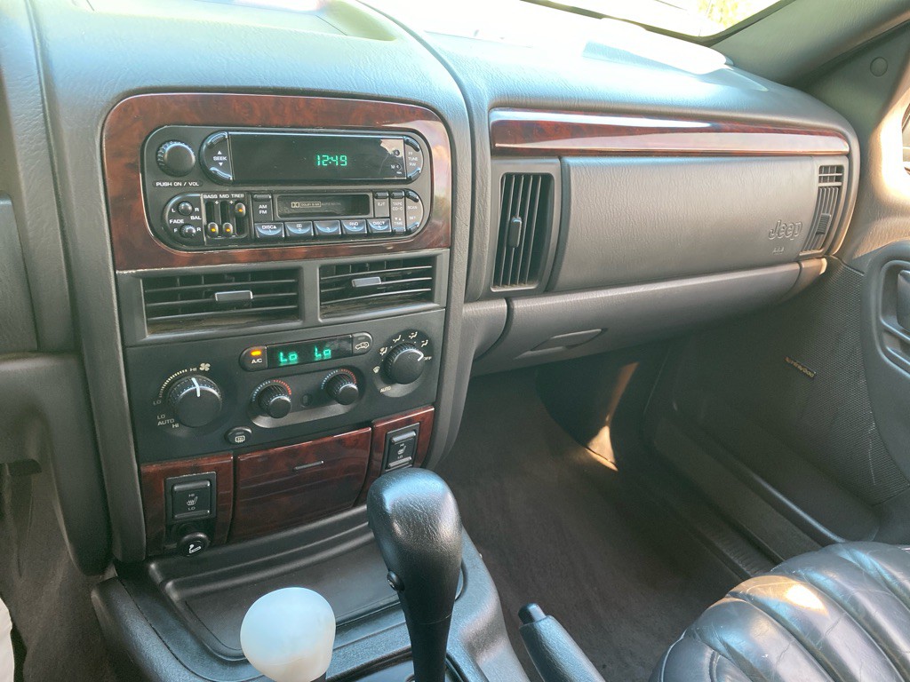 2000 Jeep Grand Cherokee Image 13