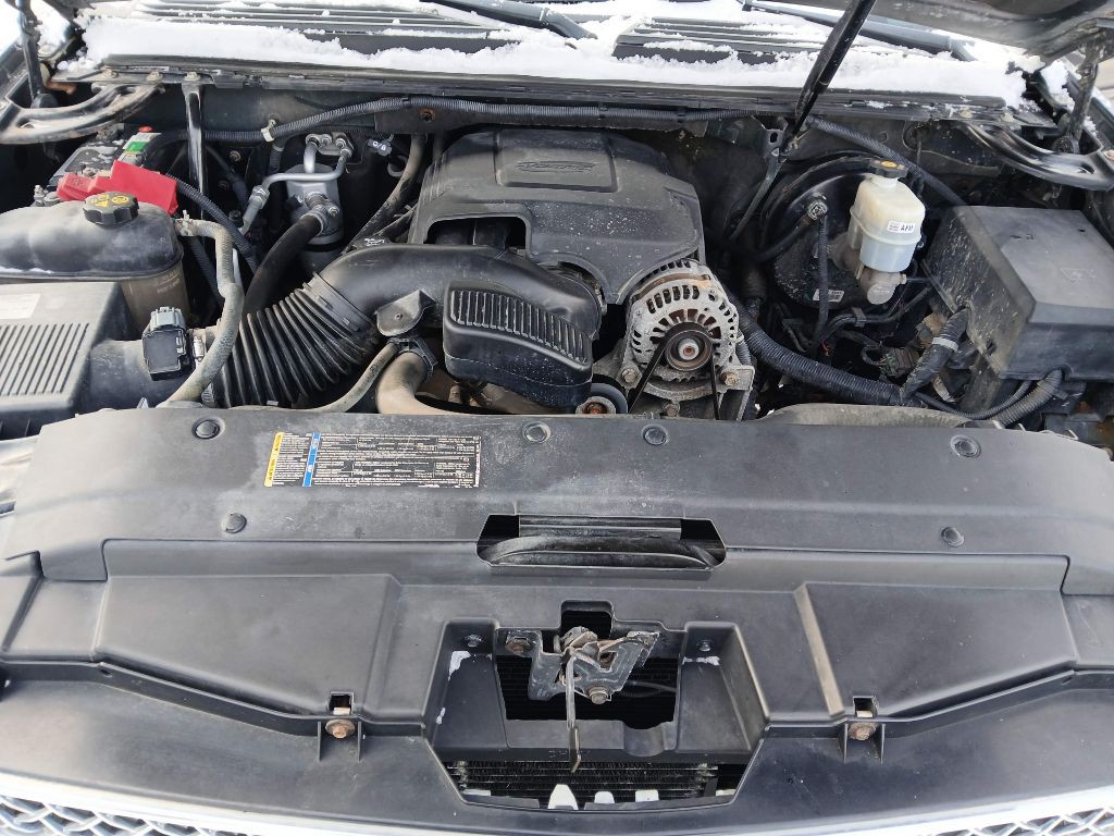 2011 Chevrolet Avalanche Image 18